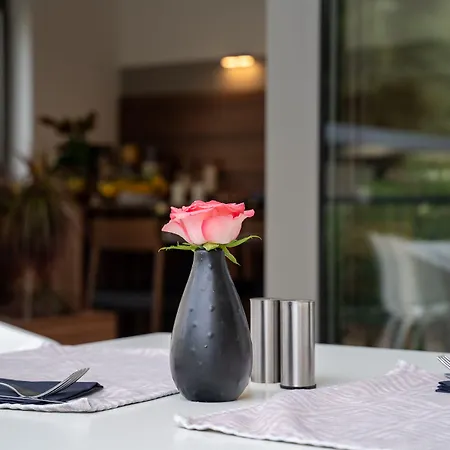 Vaal 4* Ρόβινι