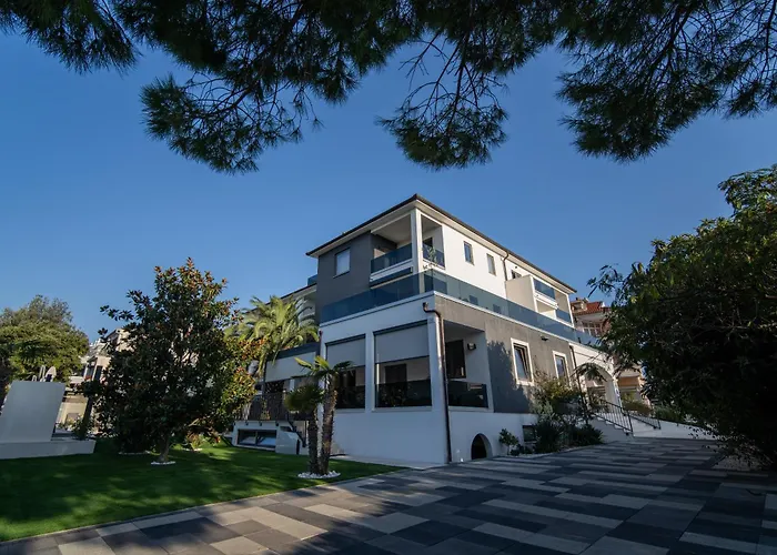 Vaal Bed & Breakfast 4*