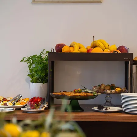 Vaal Bed & Breakfast 4*